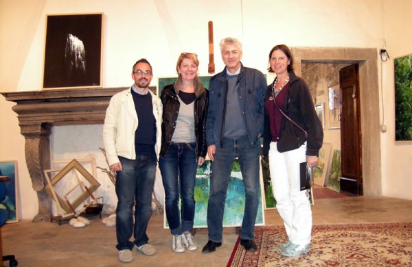 Da sinistra: il consigliere Alberto Misano, Renate Thalhammer (pittrice), Renato Paoluzzi (pittore), Claudia Schneider (scultrice).